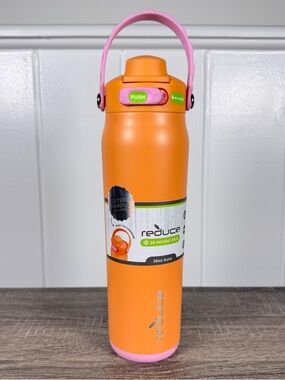 NEW Reduce 26oz Aura Water Bottle